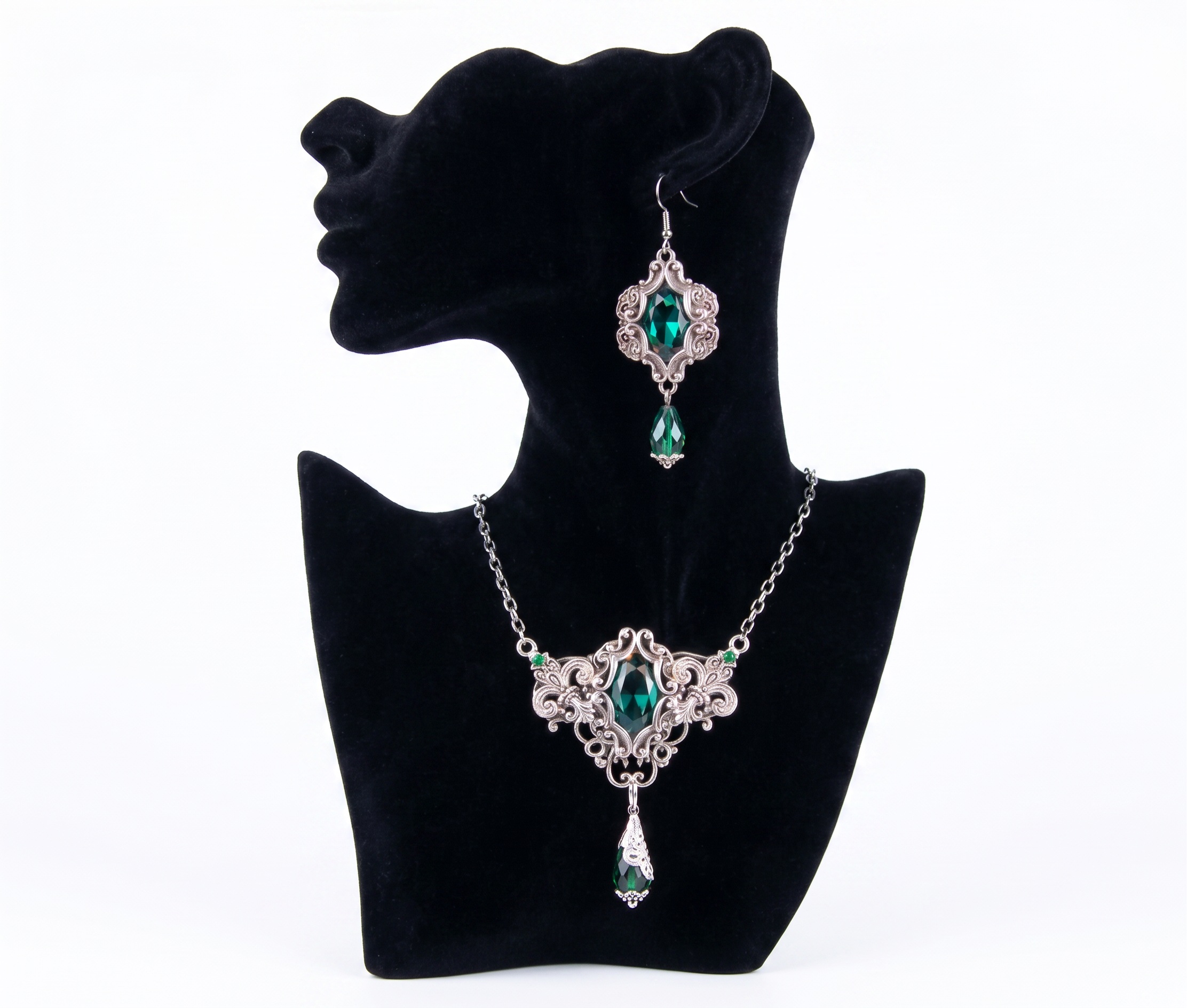 Fleur de Lis jewelry set of necklace and earrings