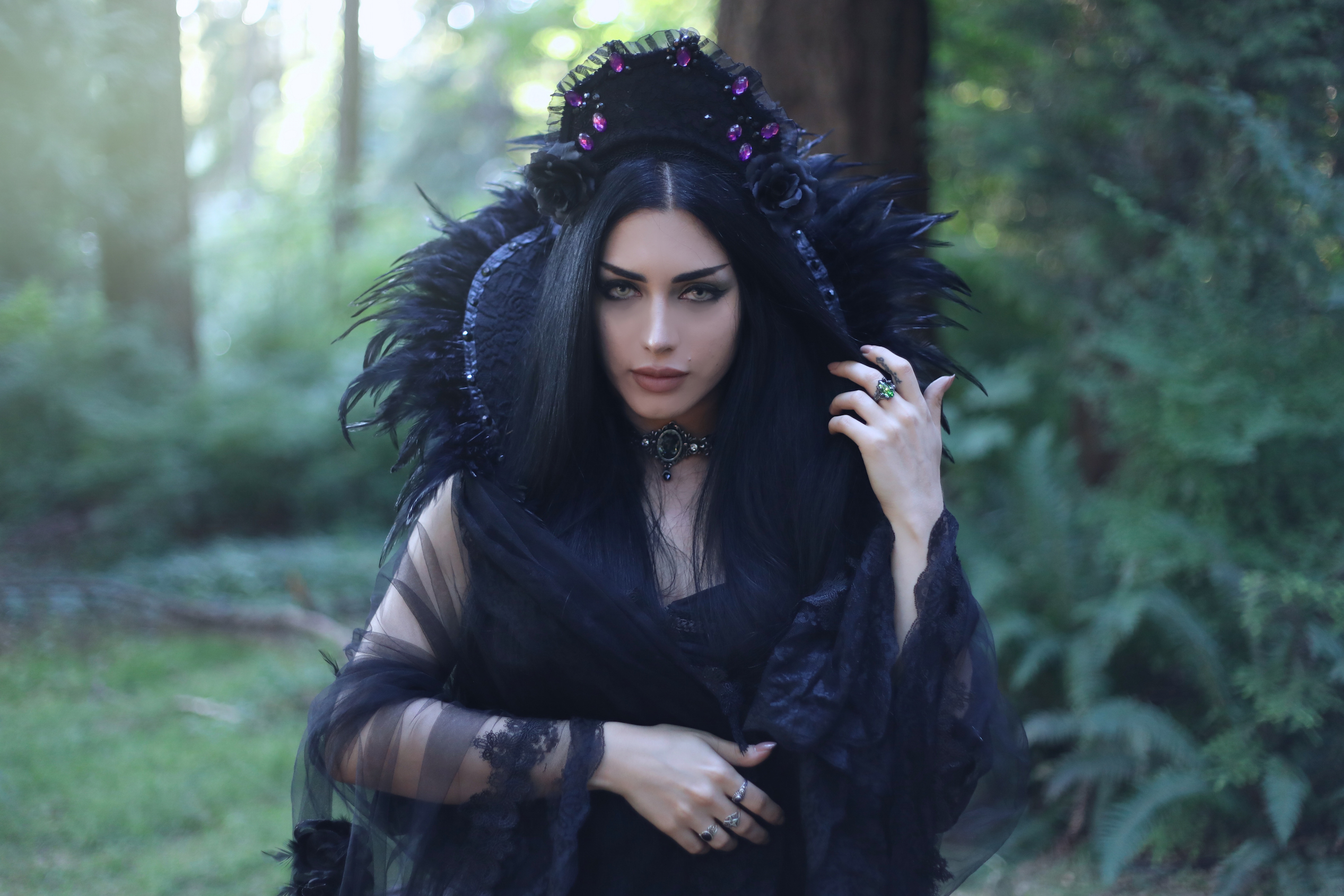 Black Swan feather lace gothic collar - Image 3