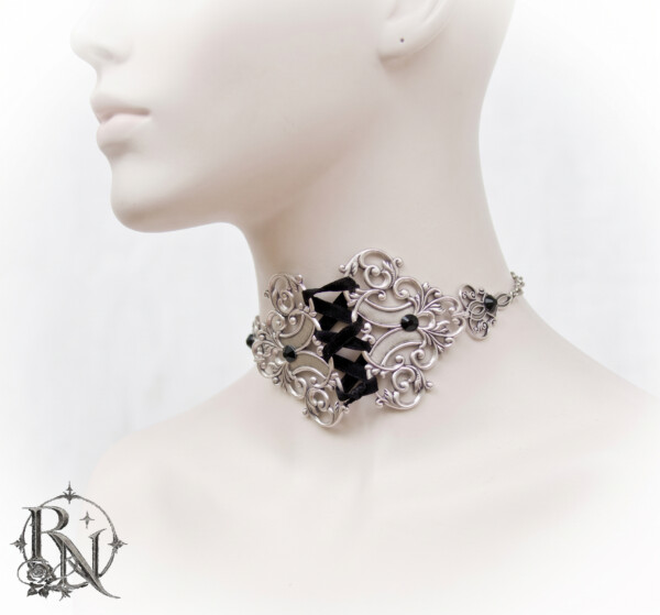 Silver corset metal choker