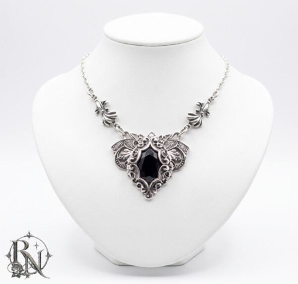 Silver flourish victorian gothic necklace with black gem