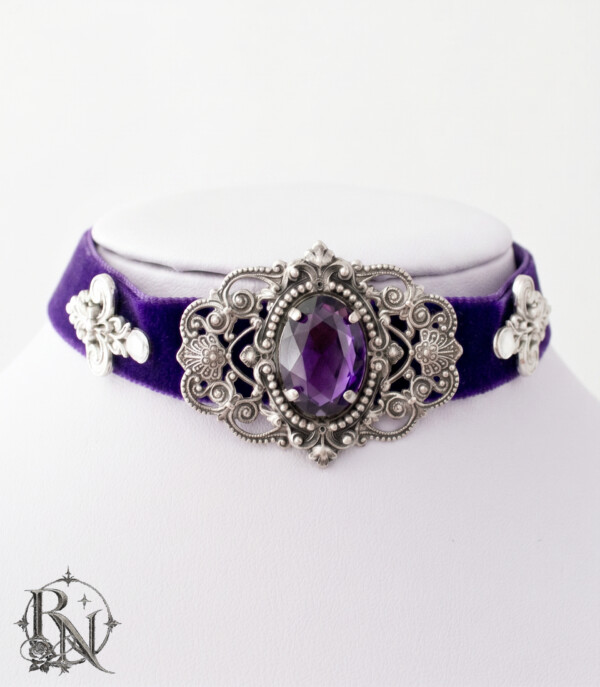 Purple victorian gothic velvet choker with gem