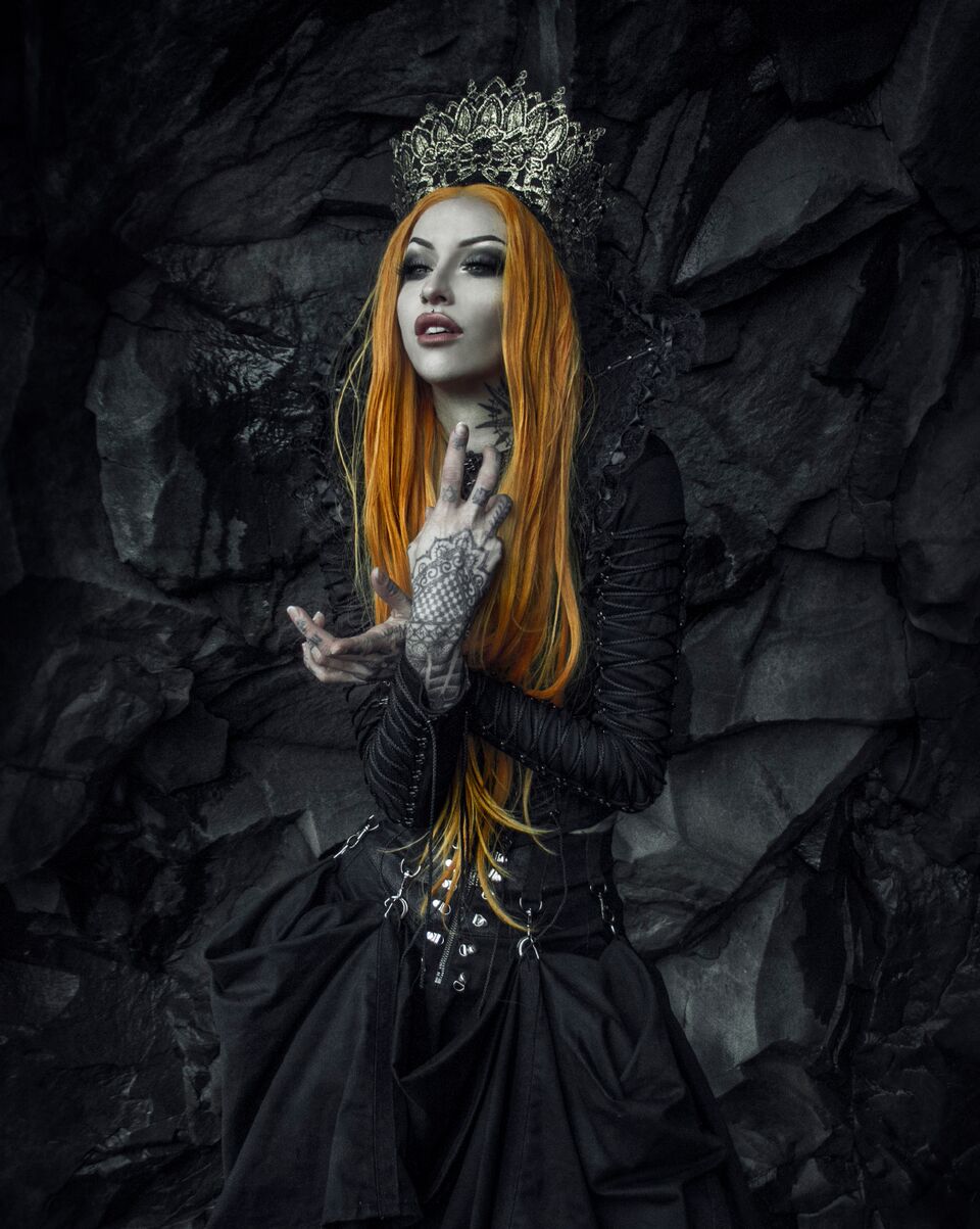 Haute vampire gothic lace stand up collar - Image 5