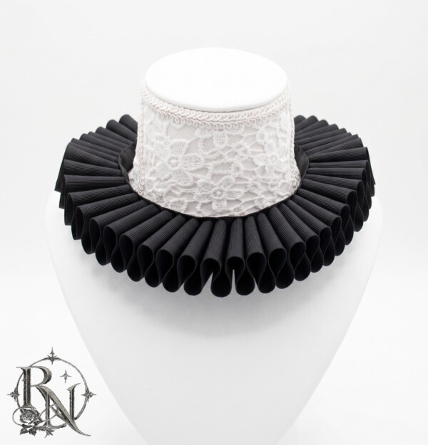 Historical black grosgrain elizabethan ruff collar