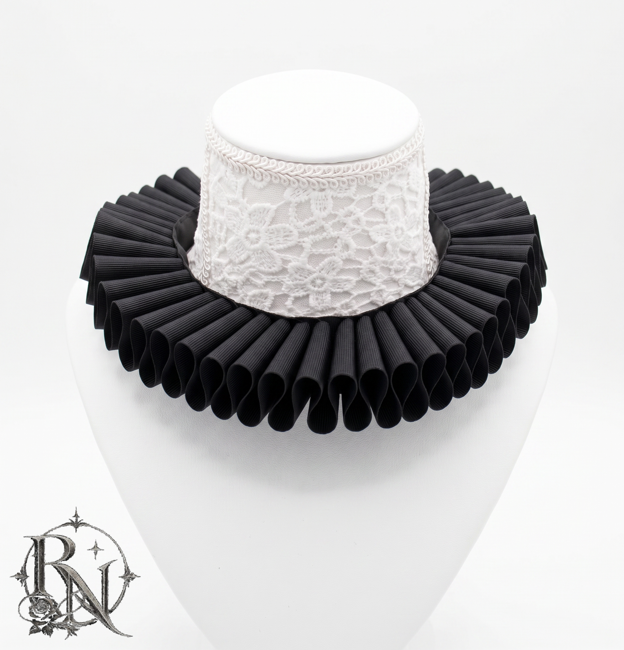 Historical black grosgrain elizabethan ruff collar