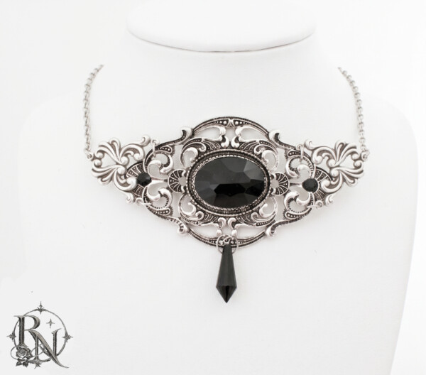 Silver elegant victorian gothic choker with black gem