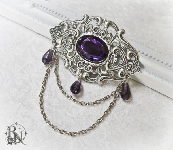 Silver victorian gothic brooch-Cassandra