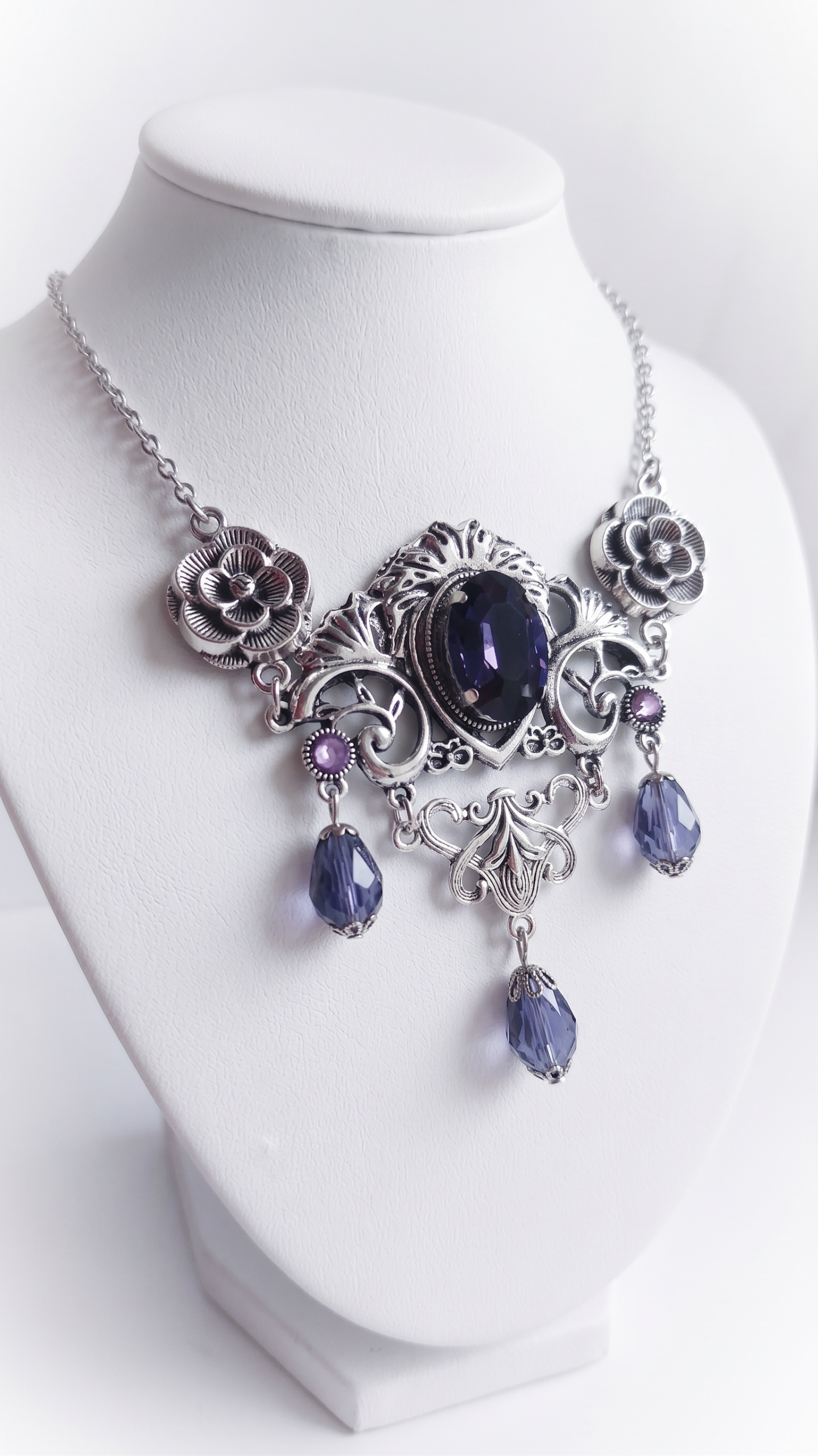 Silver victorian flourish necklace with purple gem - Image 2